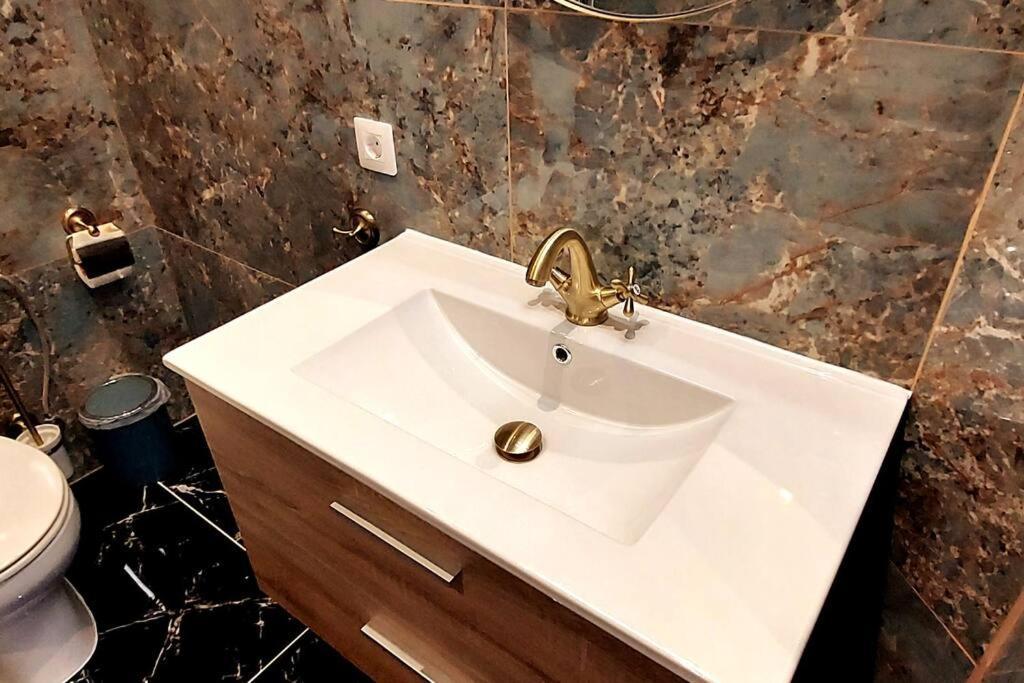 Luxury Kim Apartment, Ocean View & Wifi Free Playa Paraiso  Exterior photo